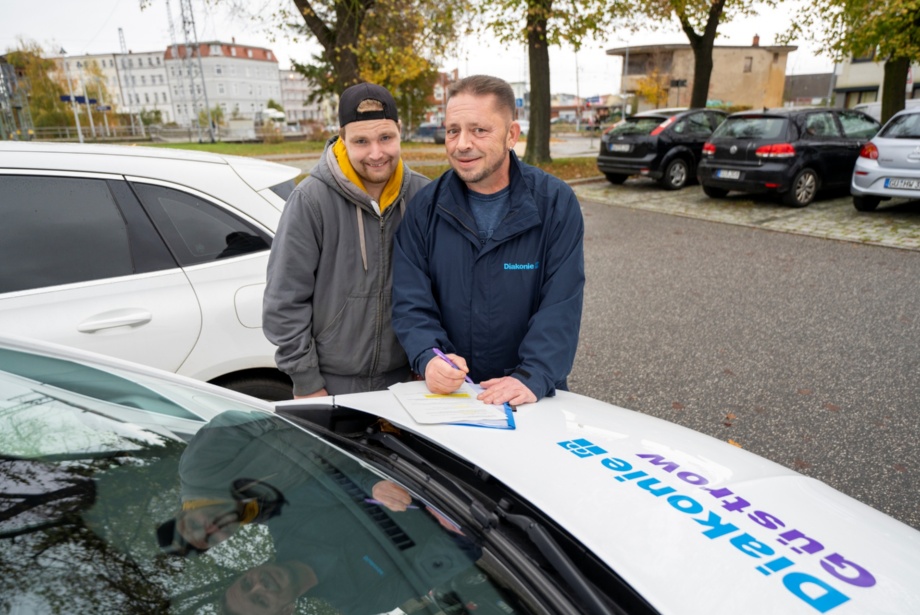 AEW-E-Mobilität © Foto: Caro Sternhagen AEW fährt mit Elektroautos zu ihren Kunden
