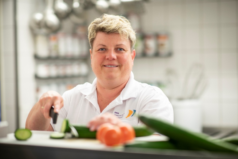 Karina Schenk, DSG-Küche Matgendorf © Foto: Jörn Lehmann Karina Schenk, DSG-Küche Matgendorf