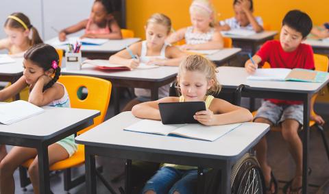 Wir sind da für Kinder mit Beeinträchtigungen Wir sind da für Kinder mit Beeinträchtigungen